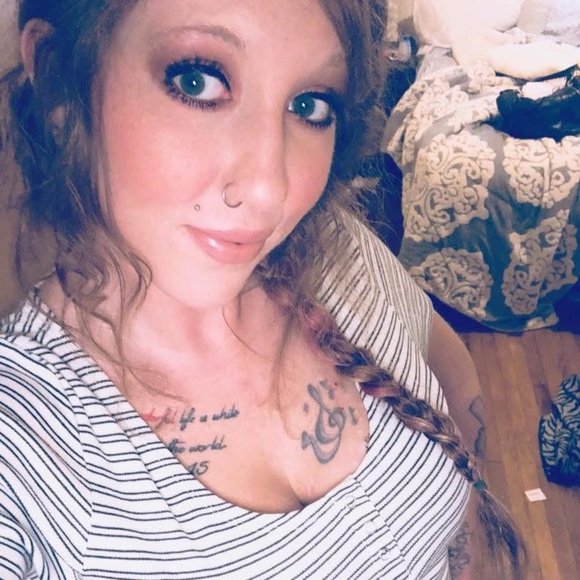 𝔸𝕝𝕝 𝕒𝕓𝕠𝕦𝕥 𝕞𝕖, 𝕞𝕪𝕤𝕖𝕝𝕗, 𝕒𝕟𝕕 𝕀, 𝖁𝖎𝖔𝖑𝖊𝖙 𝕴𝖛𝖞⚘. - Picture 2 of 4